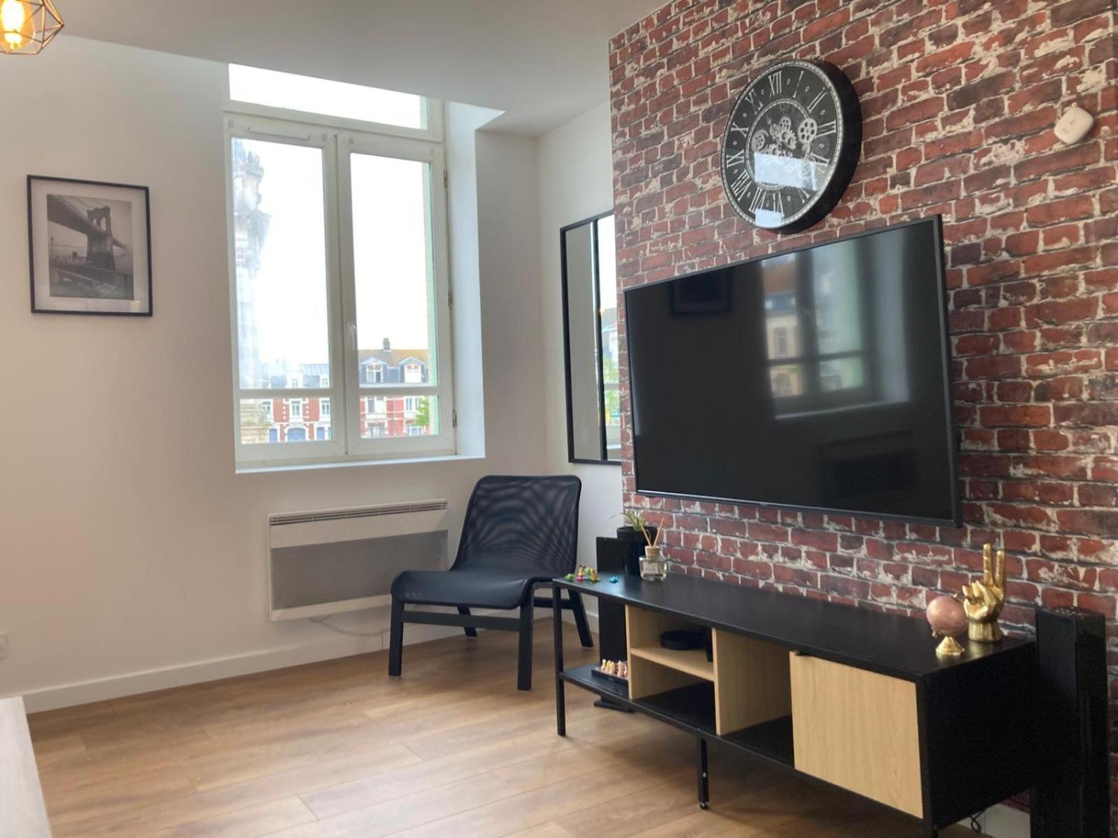 Le Gambetta Theatre De Calais Apartment Exterior photo